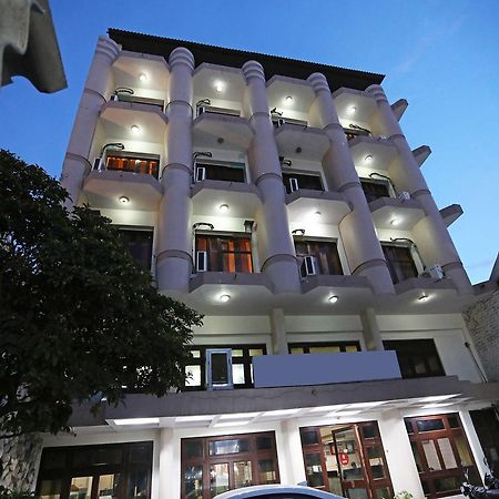 OYO 9713 Hotel Regency Ajmer Buitenkant foto